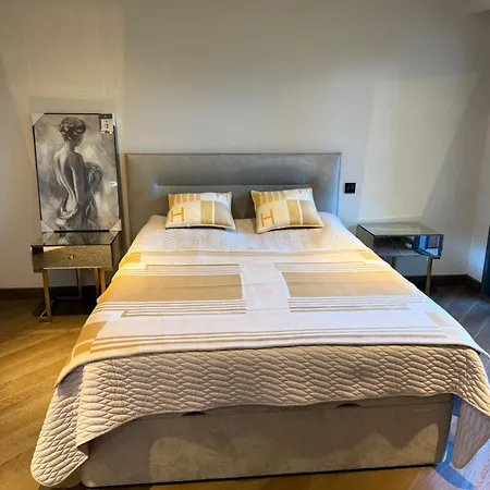 Luxury 2 Bedroom Apartamento Antibes